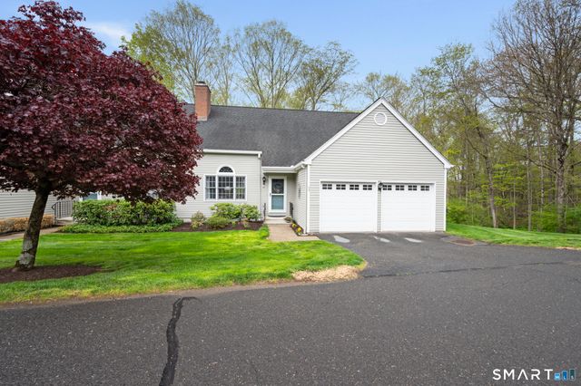 63 Woodbury Hill 63, Woodbury, CT 06798