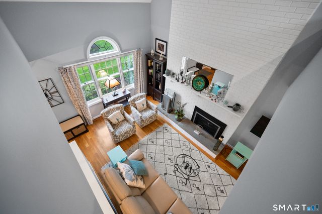 63 Woodbury Hill 63, Woodbury, CT 06798