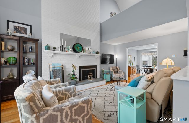 63 Woodbury Hill 63, Woodbury, CT 06798