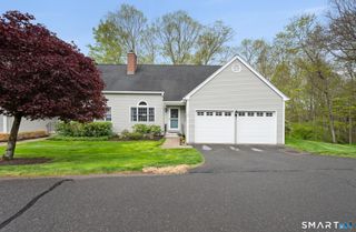 63 Woodbury Hill 63, Woodbury, CT 06798