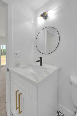 4472 Forest St., Riverside, CA 92507