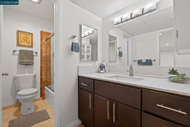 490 N Civic Dr 314, Walnut Creek, CA 94596