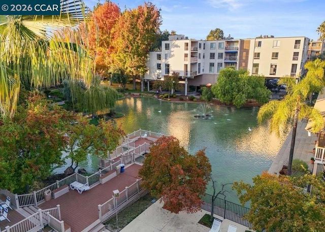 490 N Civic Dr 314, Walnut Creek, CA 94596