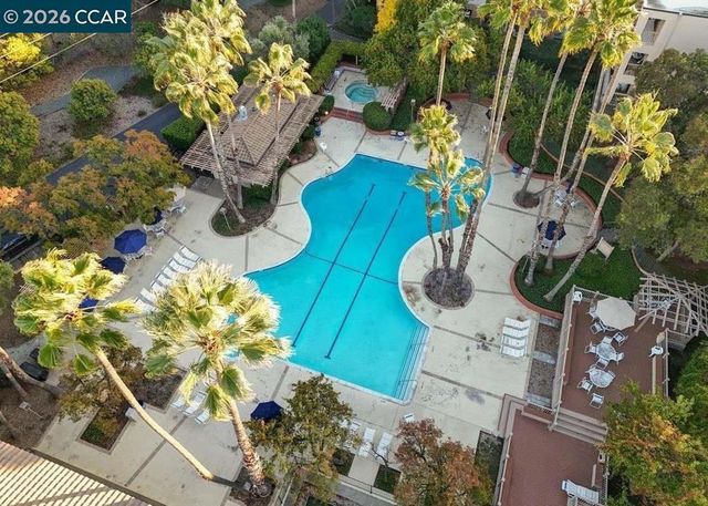 490 N Civic Dr 314, Walnut Creek, CA 94596