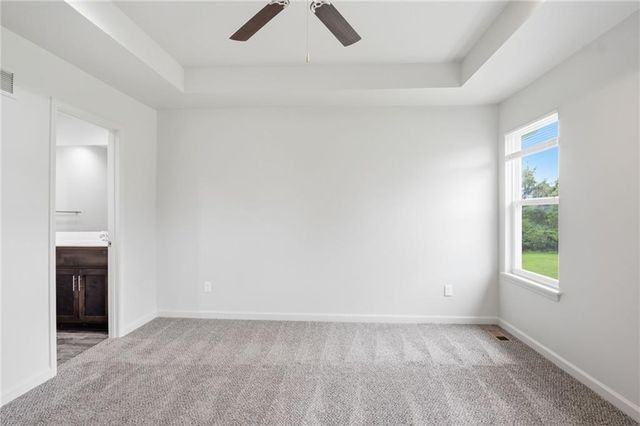 21808 Southcreek Road, Peculiar, MO 64078