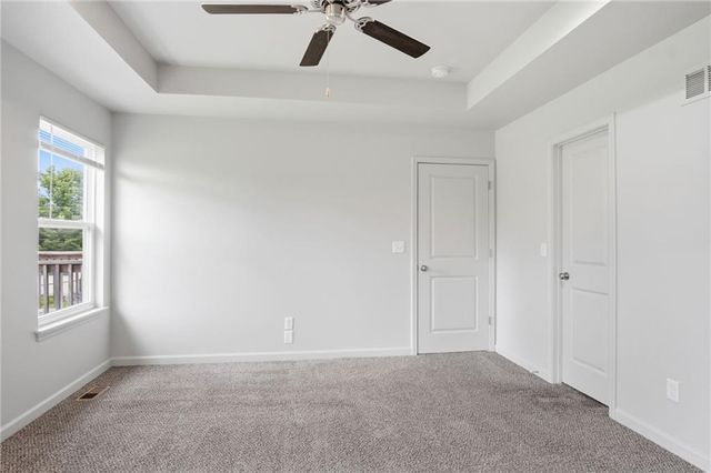 21808 Southcreek Road, Peculiar, MO 64078
