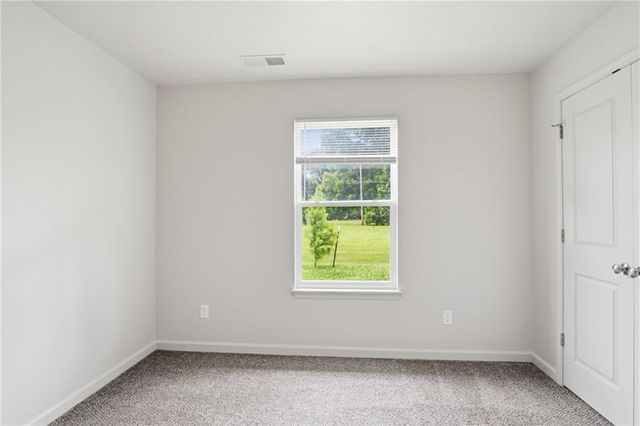 21808 Southcreek Road, Peculiar, MO 64078