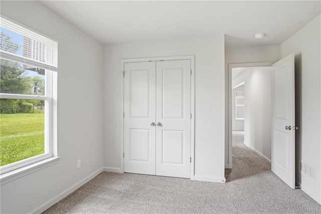 21808 Southcreek Road, Peculiar, MO 64078