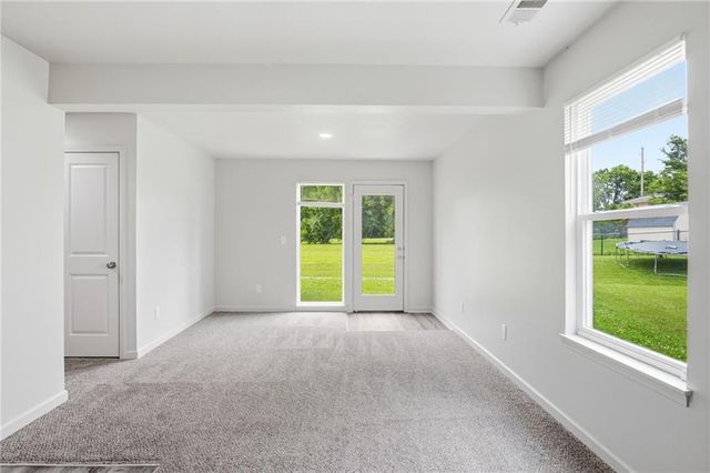 21808 Southcreek Road, Peculiar, MO 64078