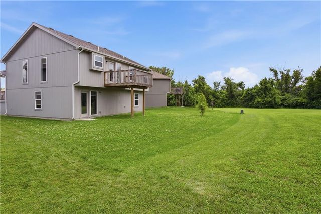 21808 Southcreek Road, Peculiar, MO 64078