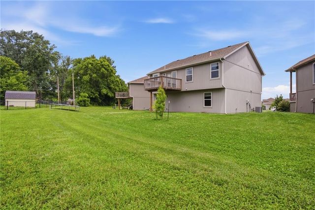 21808 Southcreek Road, Peculiar, MO 64078