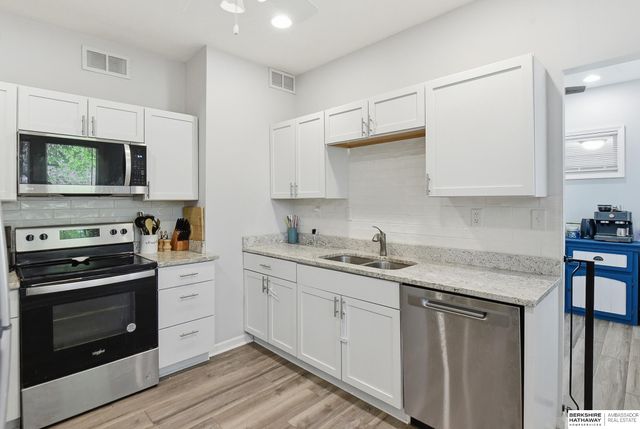 3132 N 47th Avenue, Omaha, NE 68104