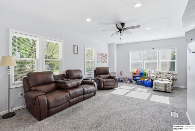 3132 N 47th Avenue, Omaha, NE 68104