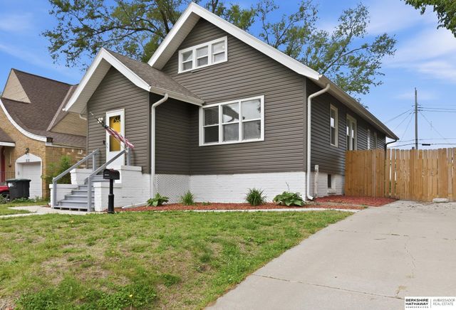 3132 N 47th Avenue, Omaha, NE 68104