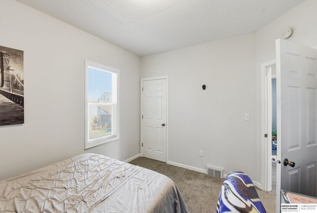 3132 N 47th Avenue, Omaha, NE 68104