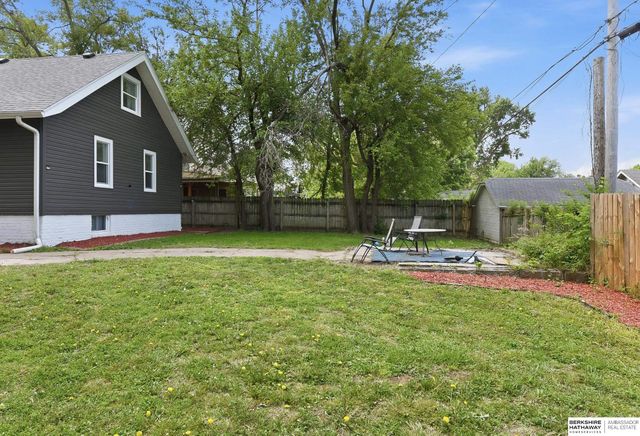 3132 N 47th Avenue, Omaha, NE 68104