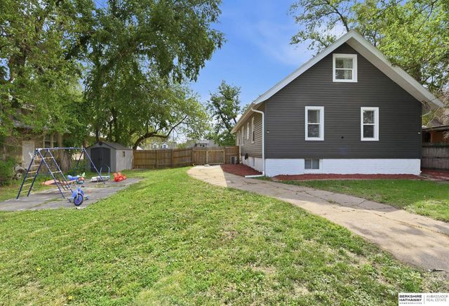 3132 N 47th Avenue, Omaha, NE 68104