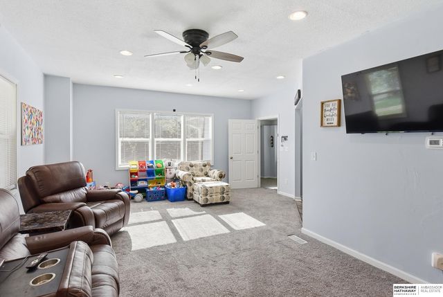 3132 N 47th Avenue, Omaha, NE 68104