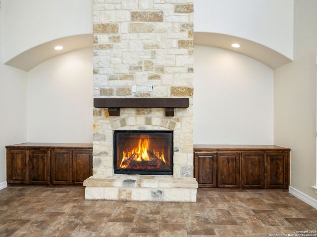 303 Regent Circle, San Antonio, TX 78231