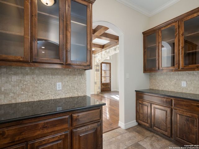 303 Regent Circle, San Antonio, TX 78231