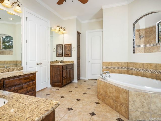 303 Regent Circle, San Antonio, TX 78231