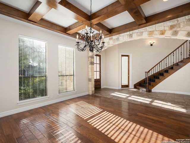 303 Regent Circle, San Antonio, TX 78231