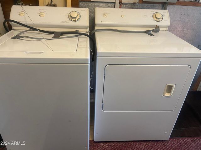 2205 W KLAMATH Avenue, Apache Junction, AZ 85119