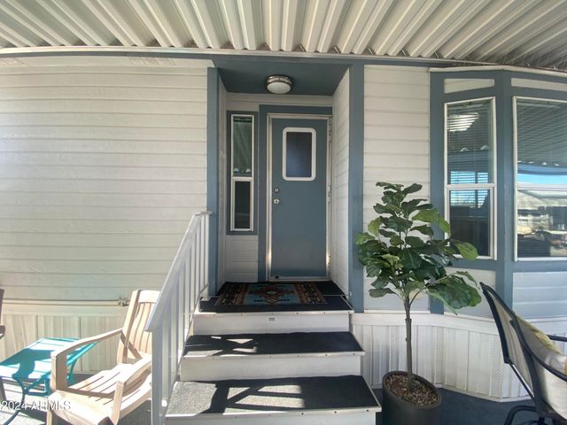 2205 W KLAMATH Avenue, Apache Junction, AZ 85119