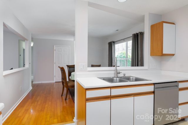 15 Cove Xing Road, Franklin, NC 28734