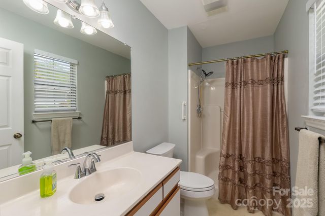 15 Cove Xing Road, Franklin, NC 28734