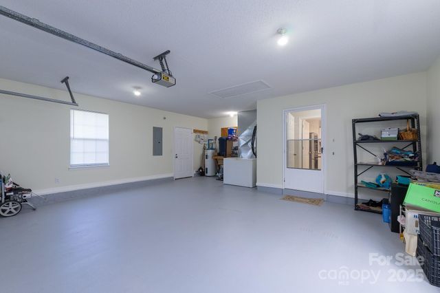 15 Cove Xing Road, Franklin, NC 28734