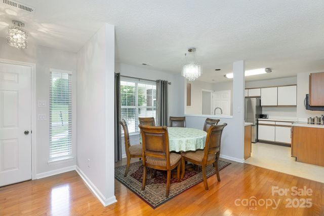 15 Cove Xing Road, Franklin, NC 28734