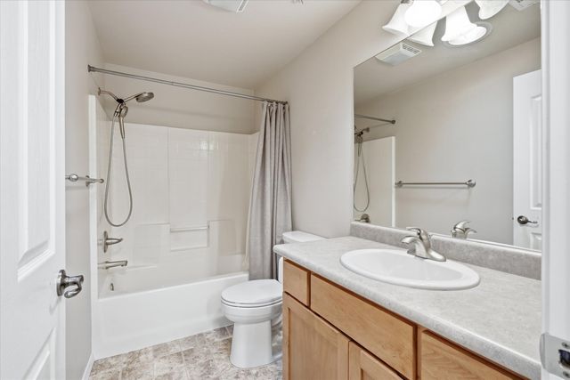 933 Parkdale Avenue, Medford, OR 97501