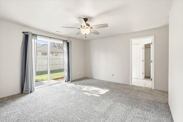 933 Parkdale Avenue, Medford, OR 97501