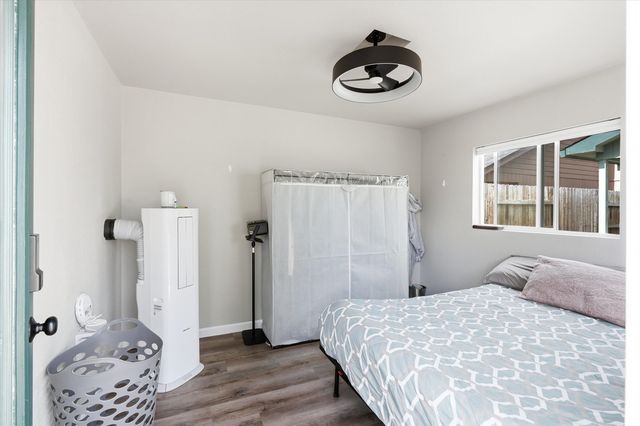 933 Parkdale Avenue, Medford, OR 97501