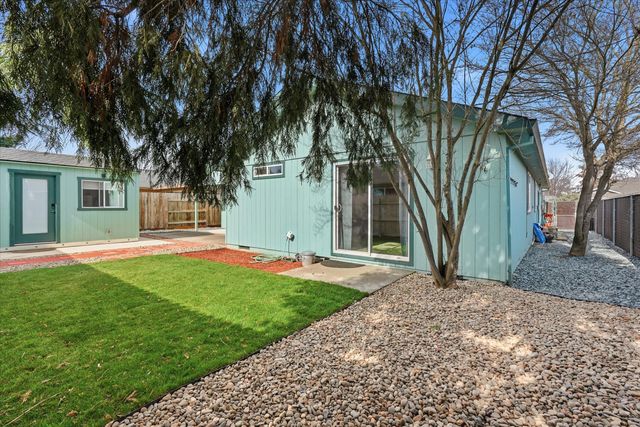 933 Parkdale Avenue, Medford, OR 97501