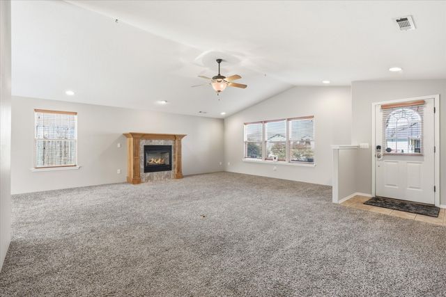 933 Parkdale Avenue, Medford, OR 97501