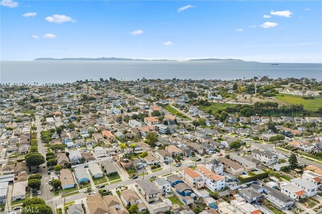 1240 W 22nd St, San Pedro, CA 90731