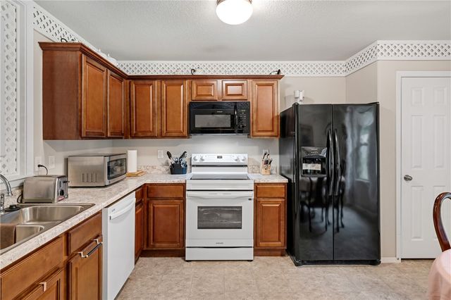 975 Richland Creek Avenue, Elkins, AR 72727