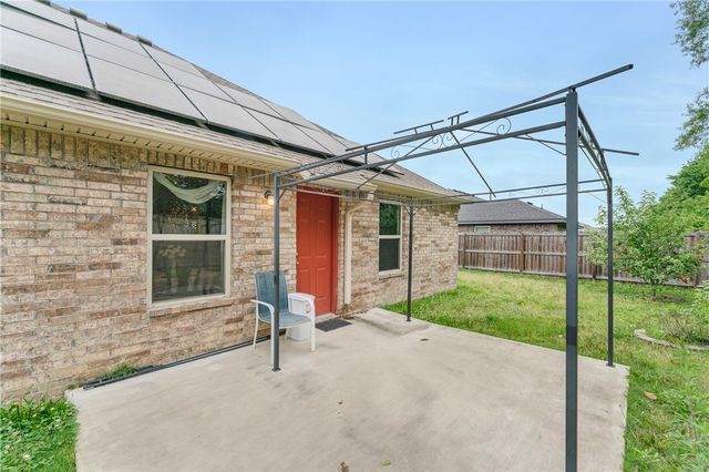 975 Richland Creek Avenue, Elkins, AR 72727