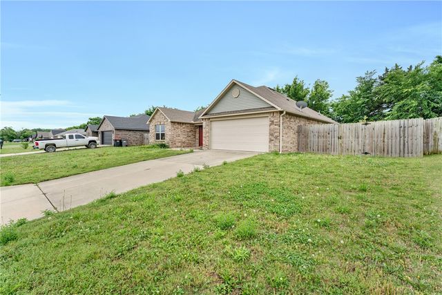 975 Richland Creek Avenue, Elkins, AR 72727