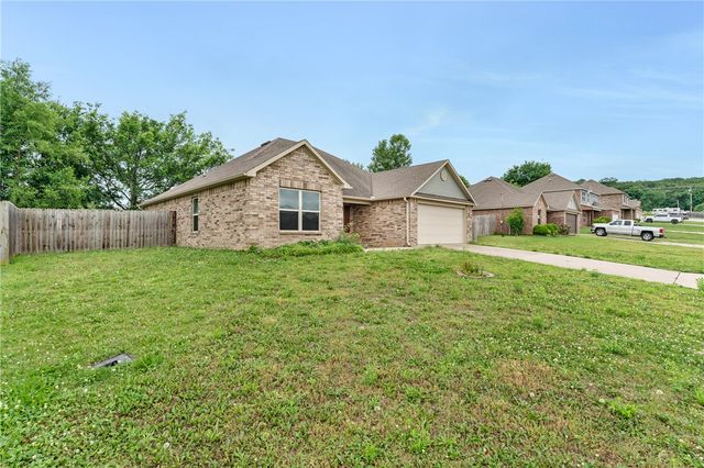 975 Richland Creek Avenue, Elkins, AR 72727