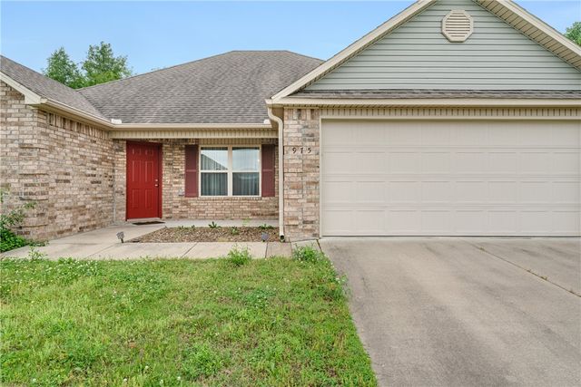 975 Richland Creek Avenue, Elkins, AR 72727