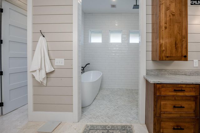 107 Admirals Point, Leesville, SC 29070