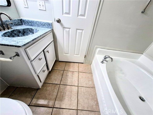 4040 Piedmont Drive 356, Highland, CA 92346