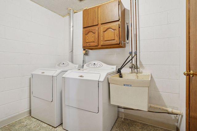 1845 Texas Avenue S, Saint Louis Park, MN 55426