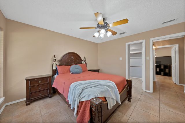 220 Rs County Road 3430, Emory, TX 75440