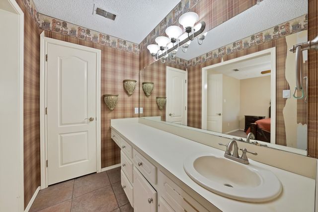 220 Rs County Road 3430, Emory, TX 75440