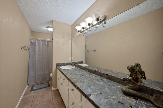 220 Rs County Road 3430, Emory, TX 75440