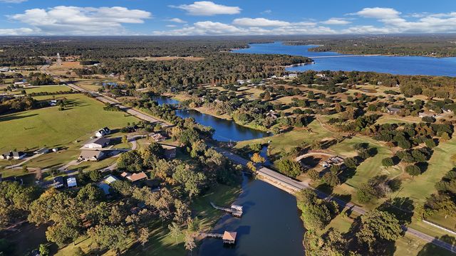 220 Rs County Road 3430, Emory, TX 75440